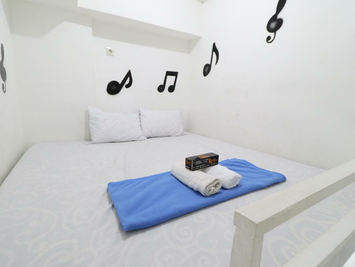 Kamar Keluarga Duri Kosambi Hotell Jakarta Exteriör bild